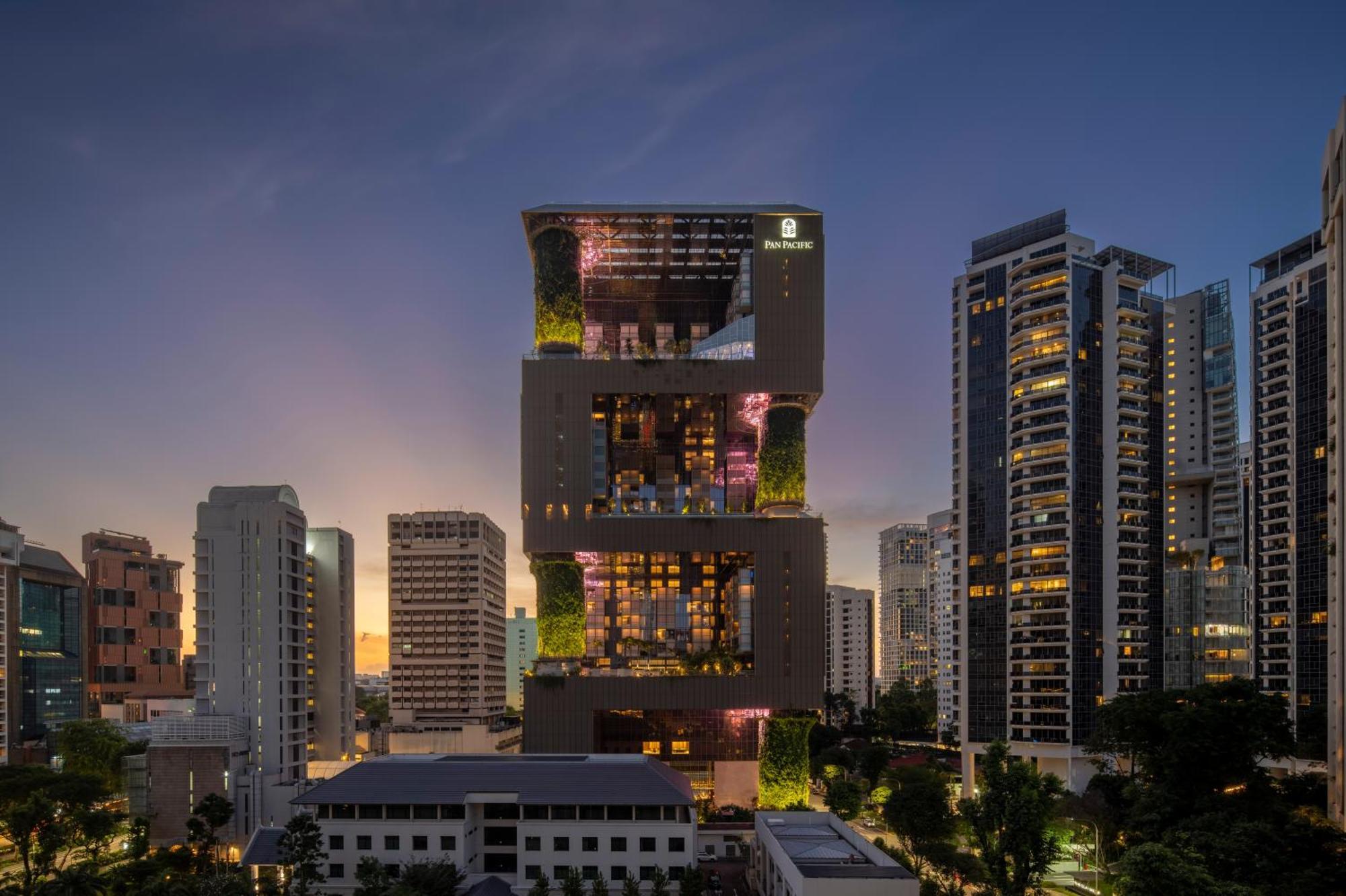 Pan Pacific Orchard Hotel Singapore Exterior photo The Park, Singapore
