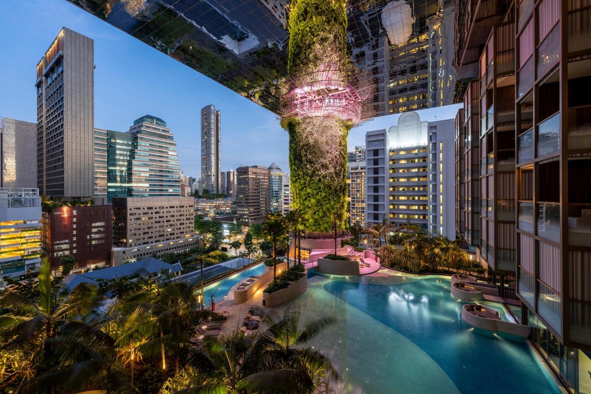 Pan Pacific Orchard Hotel Singapore Exterior photo The Park at 140